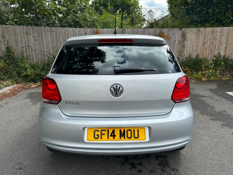VOLKSWAGEN POLO