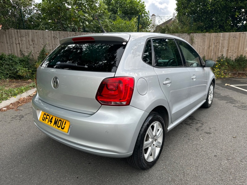 VOLKSWAGEN POLO